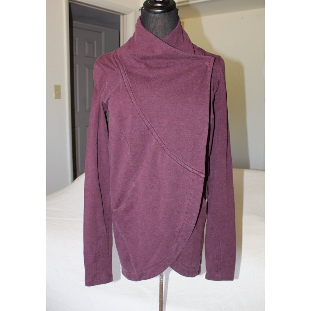 Lululemon That's A Wrap Heathered Bordeaux Drama size 4 Jacket Outdoor Cozy